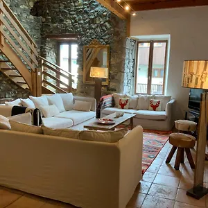 Holiday home Maison Du Bourg