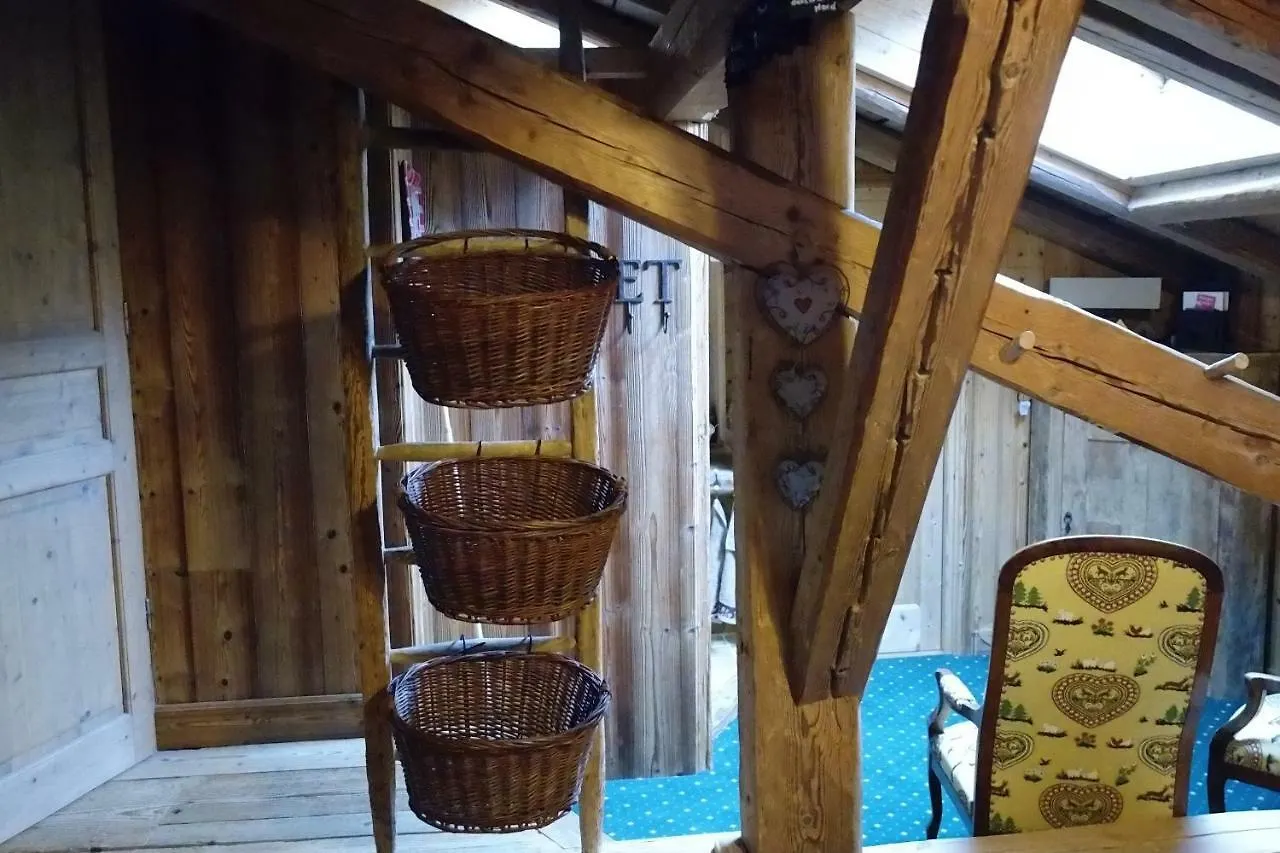 Chambre D'Hotes La Ferme D'En Bas Samoens 0*,  France