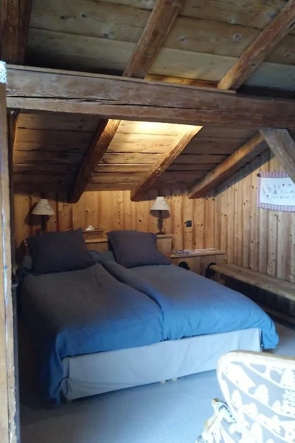Chambre D'Hotes La Ferme D'En Bas Samoens Bed & Breakfast