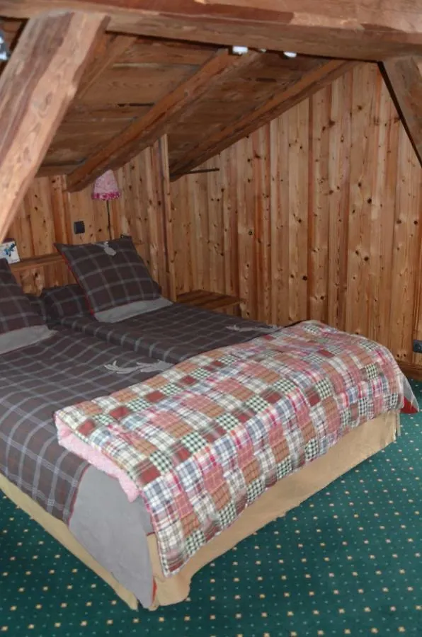 Chambre D'Hotes La Ferme D'En Bas Samoens 0*,